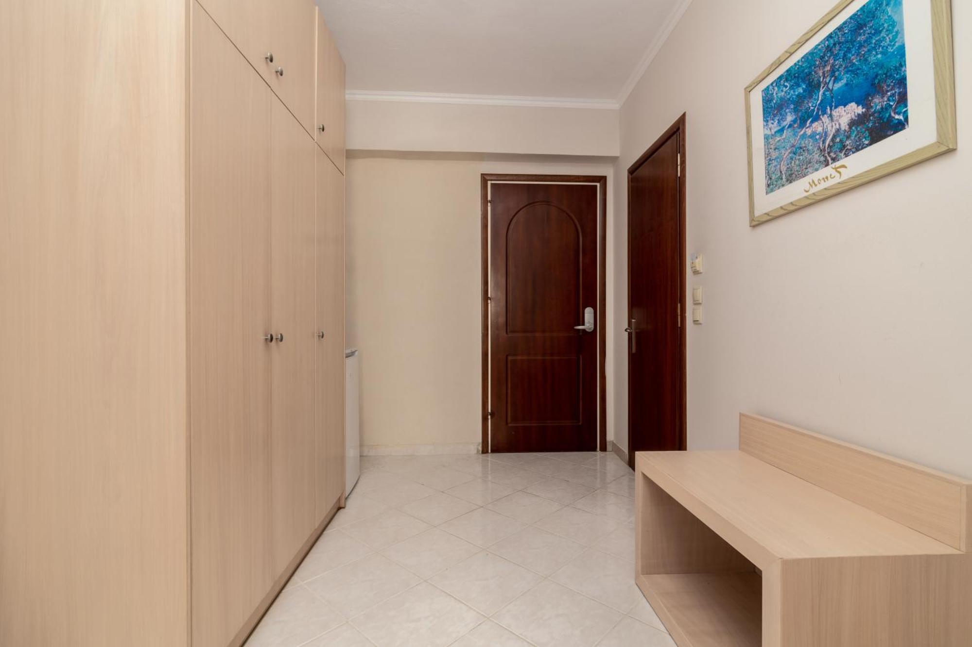 Karras Hotel Laganas Exterior photo